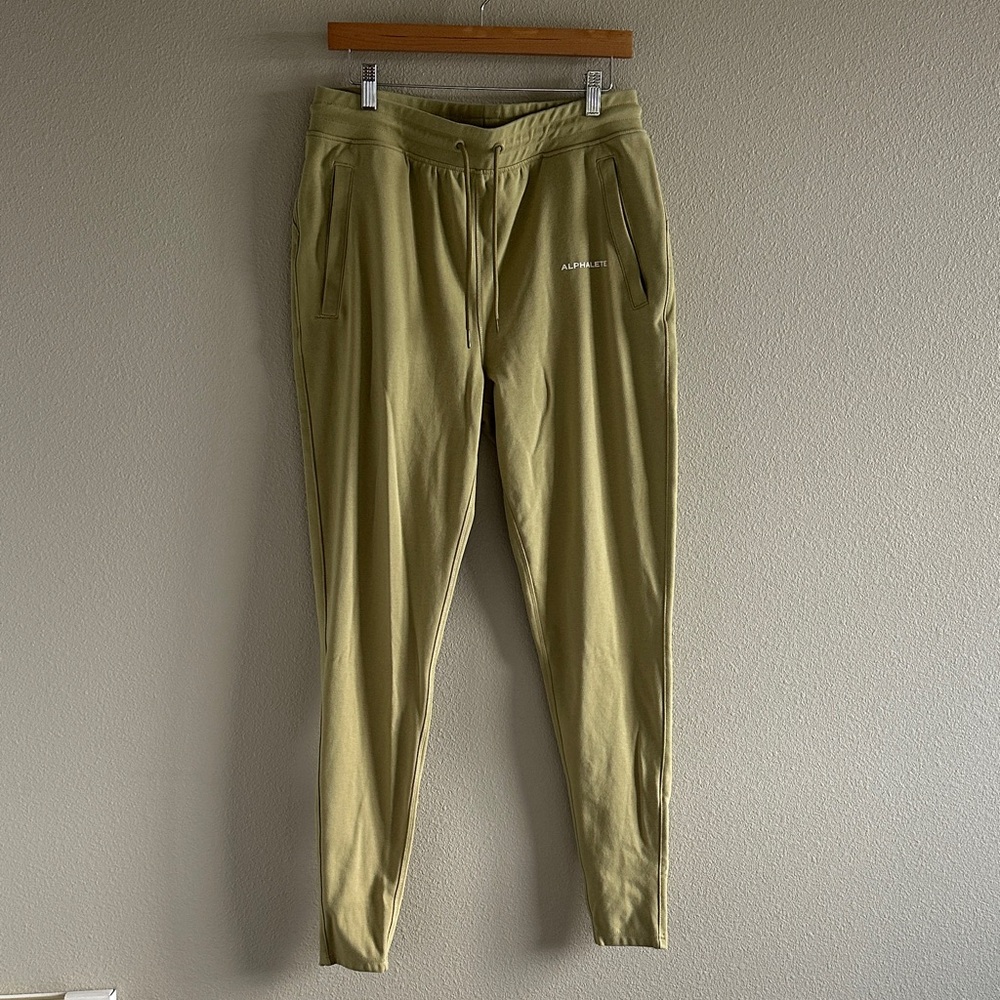 Women’s Alphete Avocado Jogger Pants/Leggings